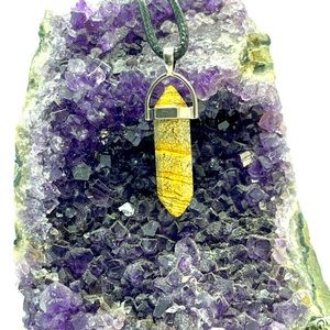 Earth stone colored pendant